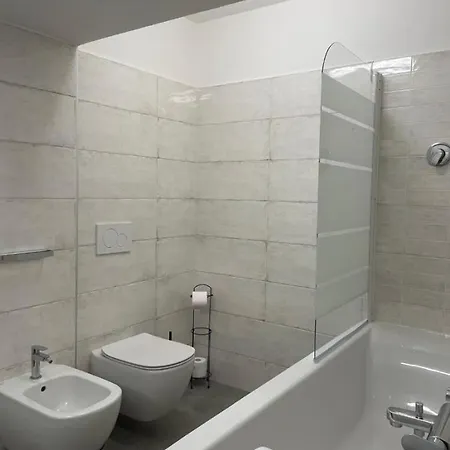 アパート Mario Lupo