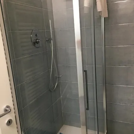 Mario Lupo アパート *