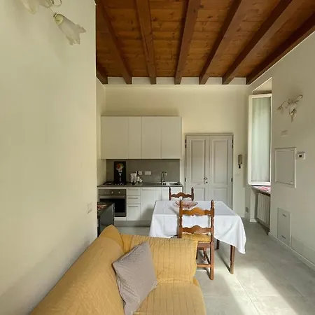 アパート Mario Lupo