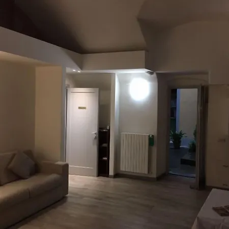 Mario Lupo Appartement